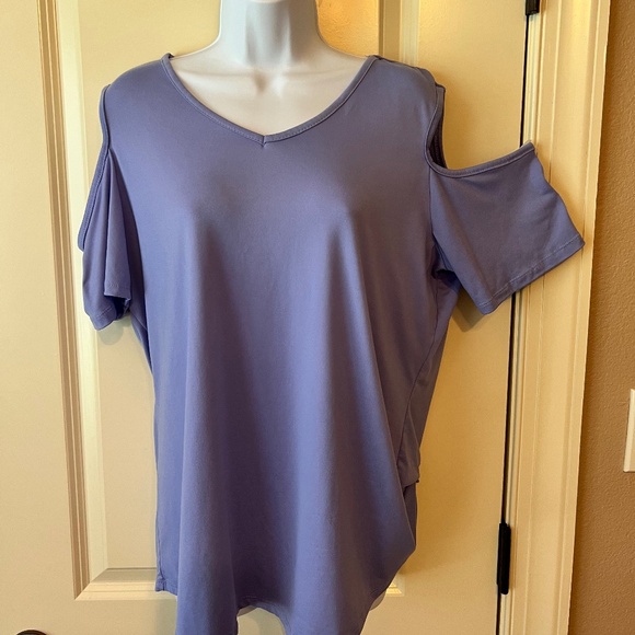 just be Tops - Just Be Cold Shoulder Shirt size 1X